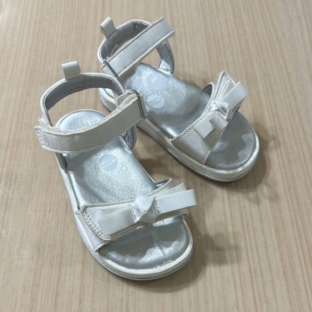 Stride Rite White Girls Bow Sandals